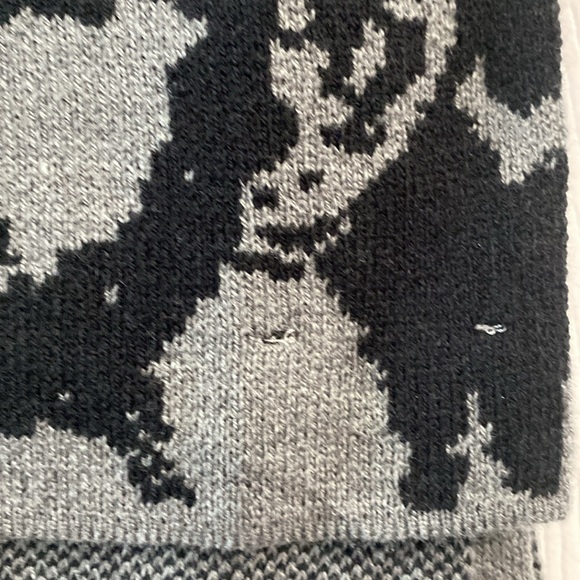 BNWT Diesel Gray Scarves - Picture 7 of 7